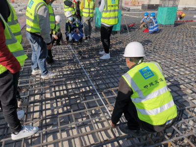 我院二期工程項(xiàng)目實(shí)訓(xùn)樓圓滿封頂，技術(shù)服務(wù)精準(zhǔn)護(hù)航